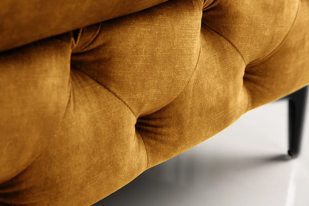 Riess-Ambiente Sitzhocker|Samt Möbel > Chesterfield Hocker MODERN BAROCK 90cm senfgelb Samt Sitzhocker Fußhocker