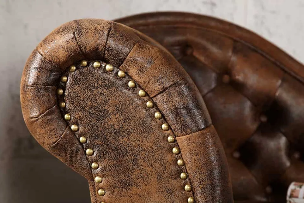 Riess-Ambiente Liegen > Chesterfield Récamière 170cm antik braun mit Knopfheftung und Nietenbesatz