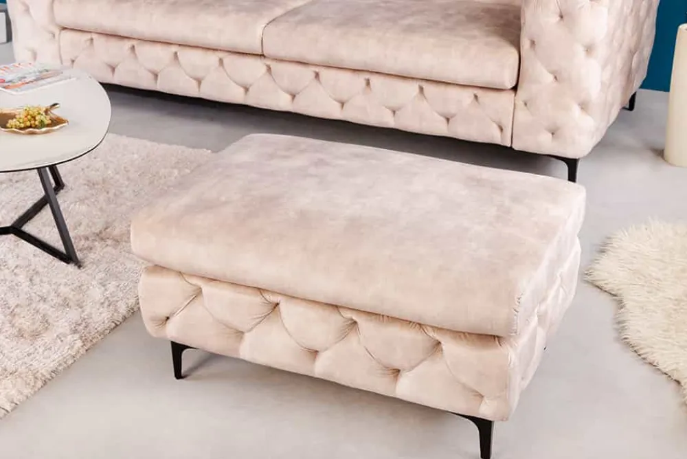 Riess-Ambiente Polsterhocker|Sitzhocker > Chesterfield Sitzhocker MODERN BAROCK 90cm champagner Samt Fußhocker