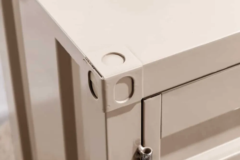 Riess-Ambiente Industrial Loft|Tv- & Lowboards > Container-Schrank GLOBETROTTER 80cm greige Metall Couchtisch mit Flügeltüren Kommode