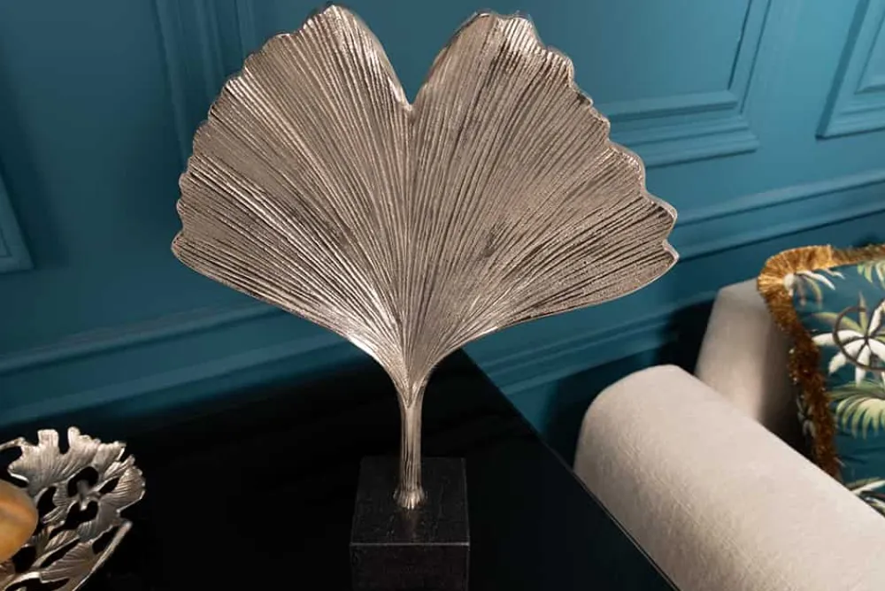 Riess-Ambiente Dekoration > Dekorative Skulptur GINKGO LEAF 45cm silber handmade Metall mit Marmorsockel
