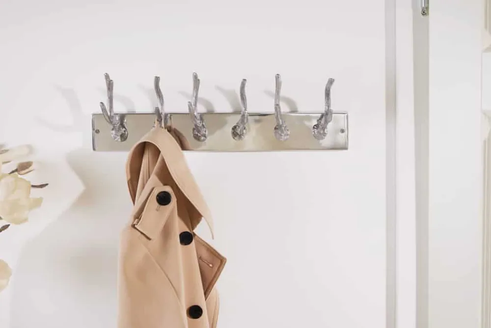Riess-Ambiente Garderoben > Dekorative Wandgarderobe DEER 50cm silber Aluminium poliert Hirschgeweih Kleiderhaken