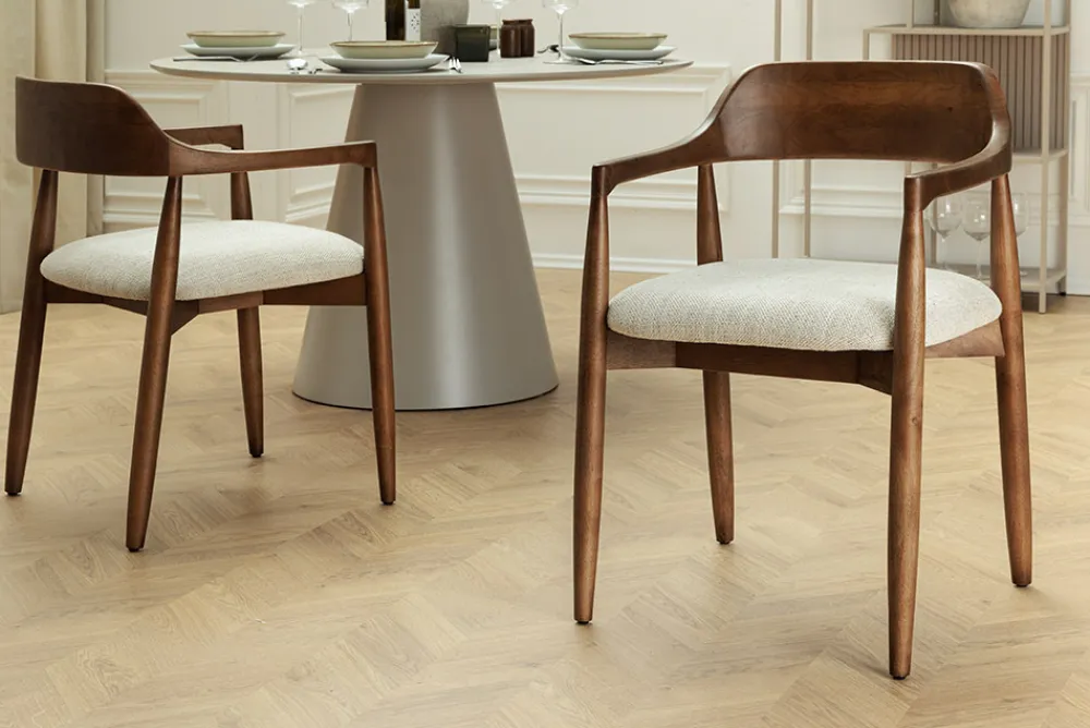 Riess-Ambiente Mehr...|Massivholzstühle > Design Armlehnen-Stuhl KENNEDY braun smoke creme aus recycelter Pinie mit Polstersitz