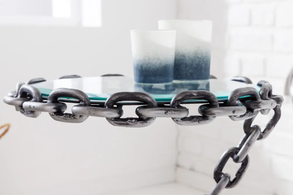 Riess-Ambiente Beistelltische > Design Beistelltisch CHAINS 35cm silber handmade Metall rund Glasplatte Kettengestell