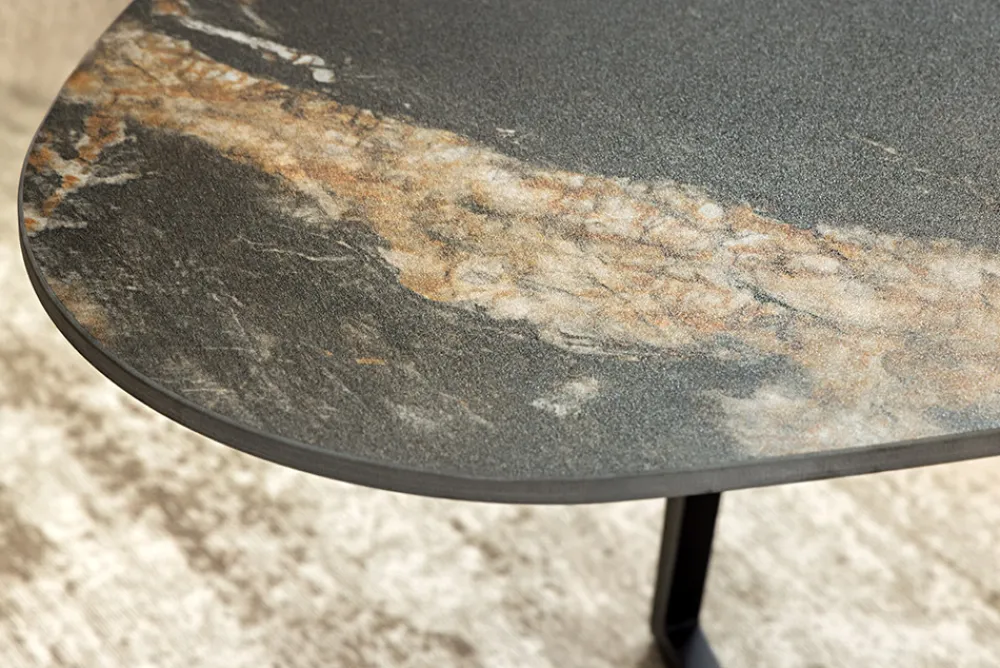 Riess-Ambiente Couchtische & Truhen > Design Couchtisch MARVELOUS 70cm schwarz gold sand AURORA ORO Keramik Metall