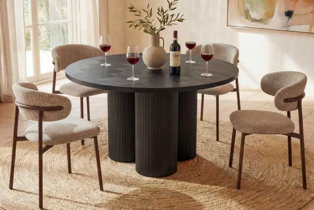 Riess-Ambiente Esstische|Retro Möbel > Design Esstisch BABYLON 120cm schwarz Fischgrät Eiche rund mit drei Säulenfüßen