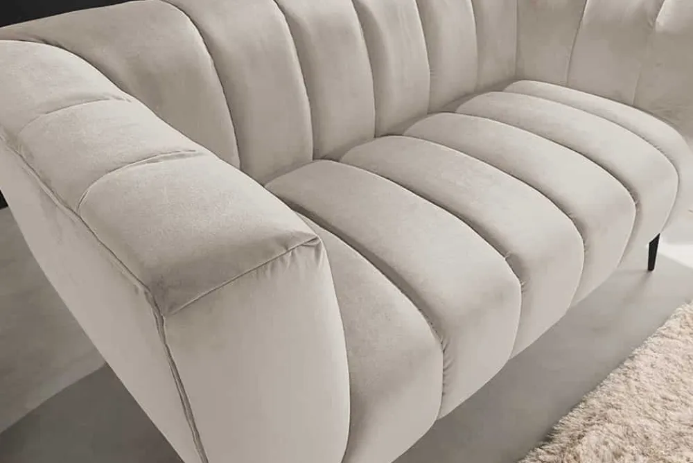 Riess-Ambiente 2-Sitzer Sofa|Retro Möbel > Design 2-Sitzer Sofa NOBLESSE 165cm champagner Samt schwarze Metallfüße Federkern
