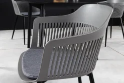 Riess-Ambiente Skandinavisch|Retro Möbel > Design Stuhl AIRE grau Kunststoff Stahlgestell Indoor Outdoor inkl. Kissen