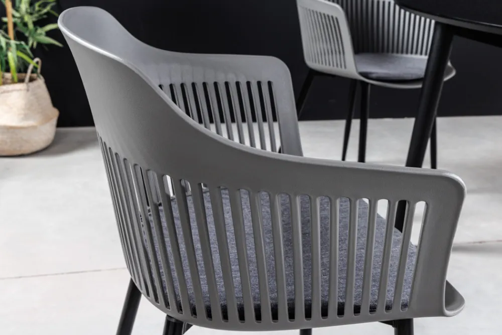 Riess-Ambiente Skandinavisch|Retro Möbel > Design Stuhl AIRE grau Kunststoff Stahlgestell Indoor Outdoor inkl. Kissen