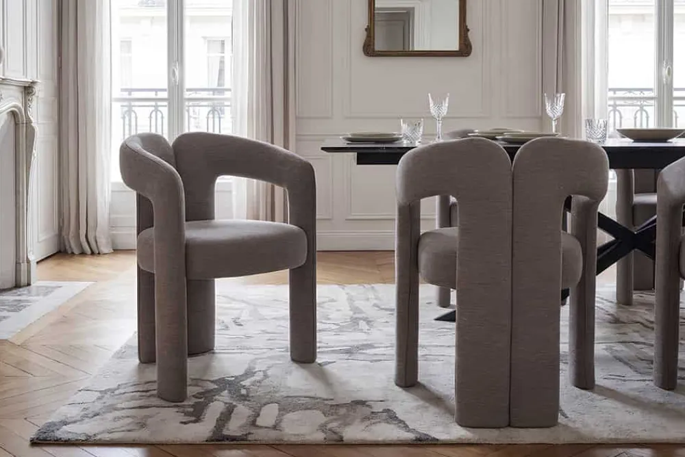Riess-Ambiente Stühle > Design Stuhl ARCH greige Chenille mit Armlehne Rundum-Bezug