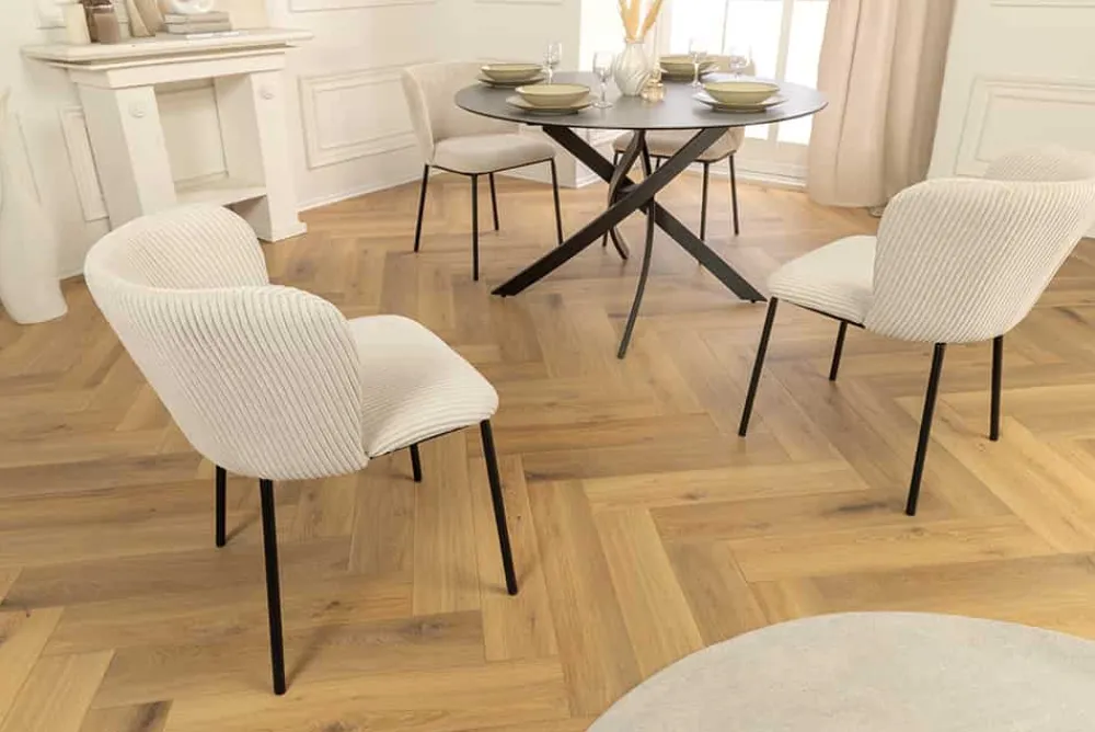 Riess-Ambiente Skandinavisch|Retro Möbel > Design Stuhl LYON beige Cord schwarze Metallbeine