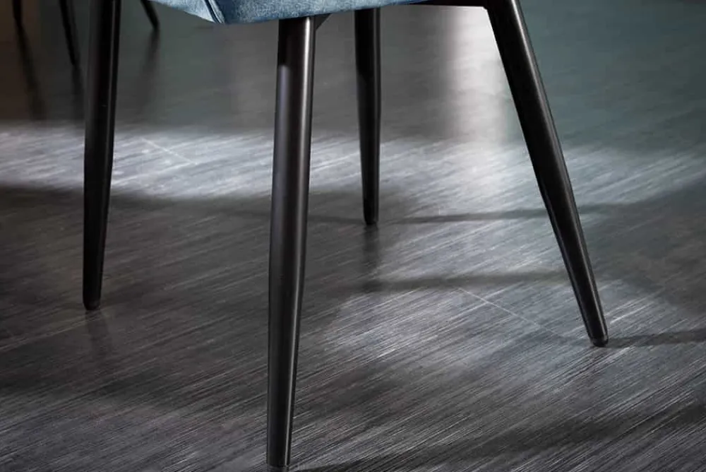 Riess-Ambiente Stühle|Samt Möbel > Design Stuhl MILANO petrol Samt mit Armlehne Ziersteppung gepolstert schwarze Metallbeine