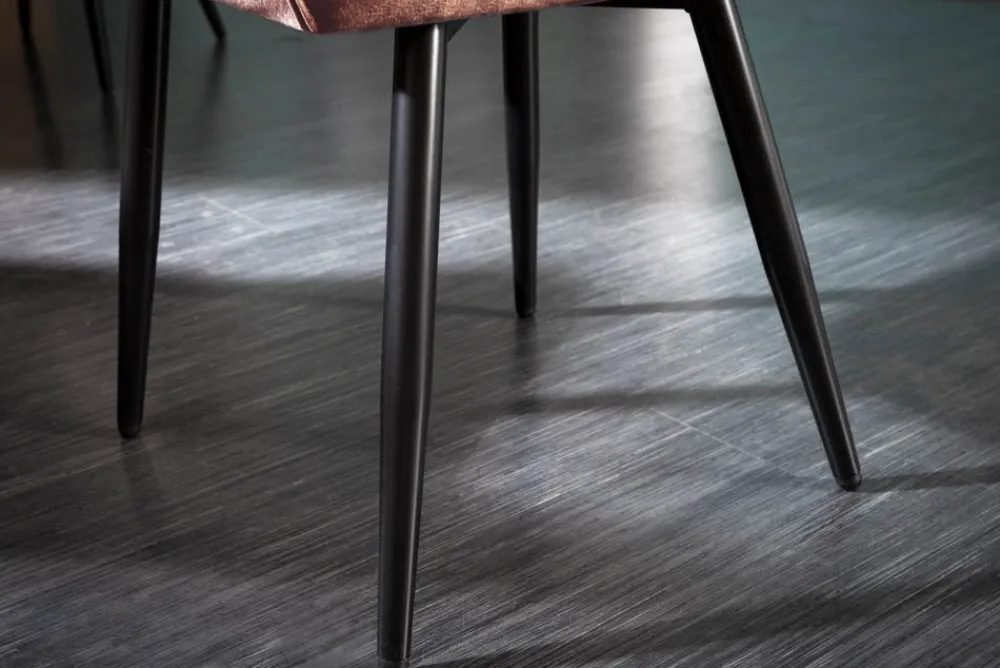 Riess-Ambiente Stühle|Samt Möbel > Design Stuhl MILANO rost braun Samt mit Armlehne Ziersteppung gepolstert schwarze Metallbeine