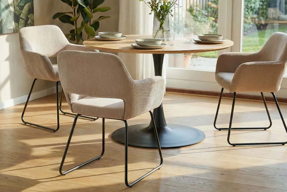 Riess-Ambiente Retro Möbel|Stühle > Design Stuhl MUSTANG beige Cord mit Armlehne schwarz Metallgestell