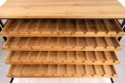Riess-Ambiente Industrial Loft|Weinregale ><noscript><img width=