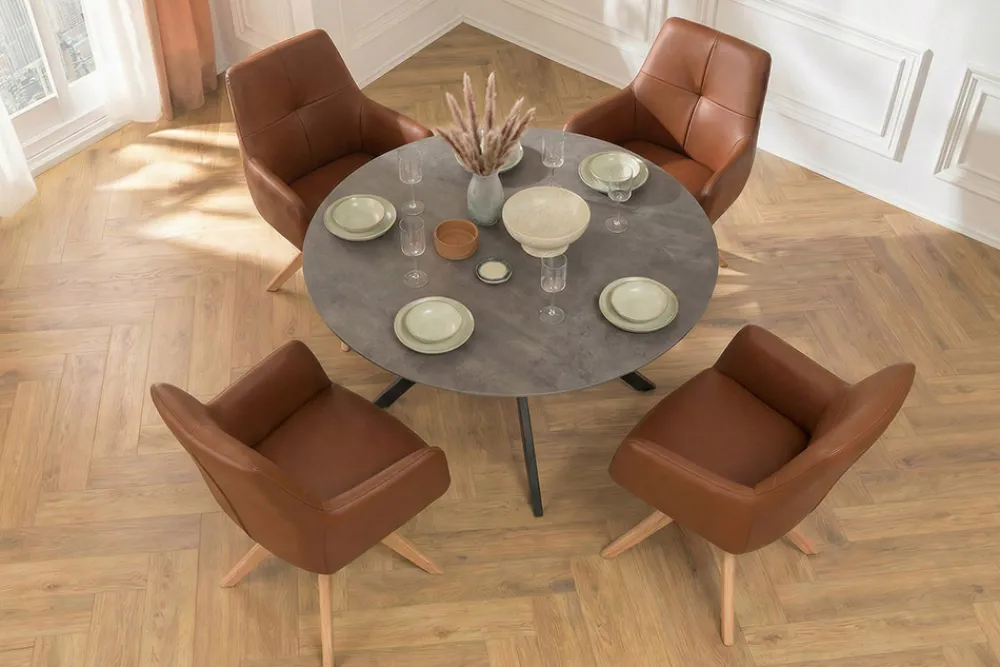 Riess-Ambiente Skandinavisch|Stühle > Drehbarer Stuhl ALMARA cognac braun Echtleder 360° Taschenfederkern Eiche Massivholz