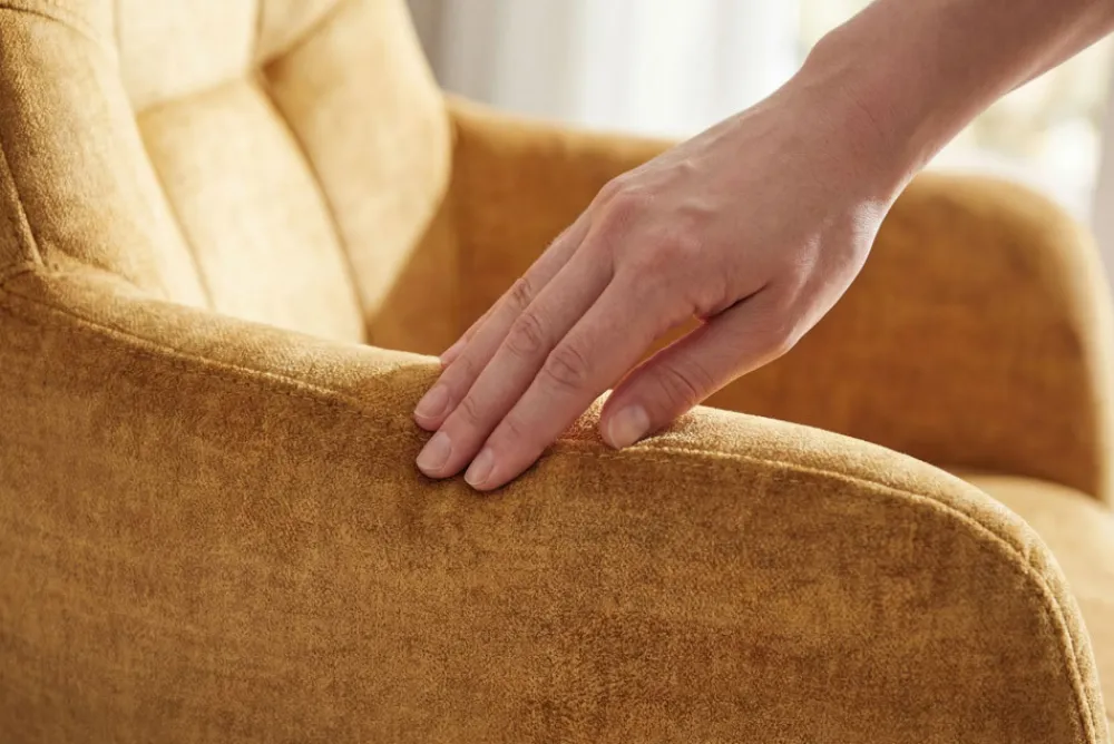 Riess-Ambiente Stühle|Samt Möbel > Drehbarer Stuhl SIGNATURE senfgelb Vogue Velours Samt Taschenfederkern schwarz Metall