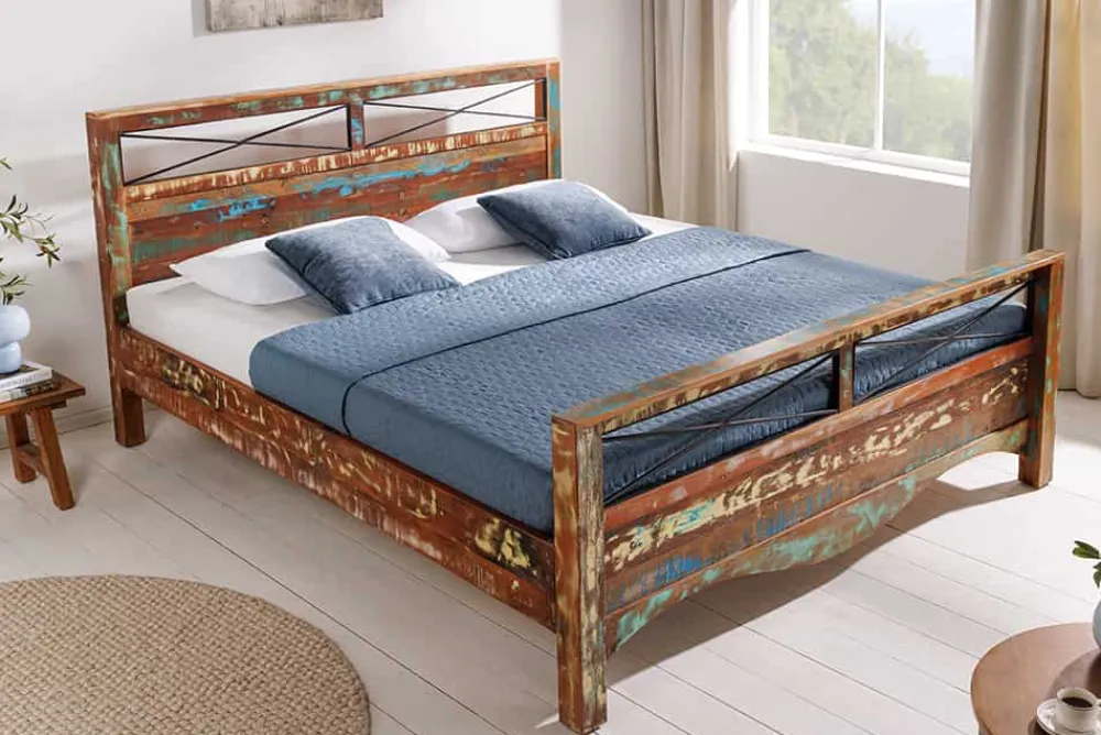 Riess-Ambiente Mehr...|Industrial Loft > Einzigartiges Bett JAKARTA 185cm braun bunt aus recycelten Fischerbooten Massivholz