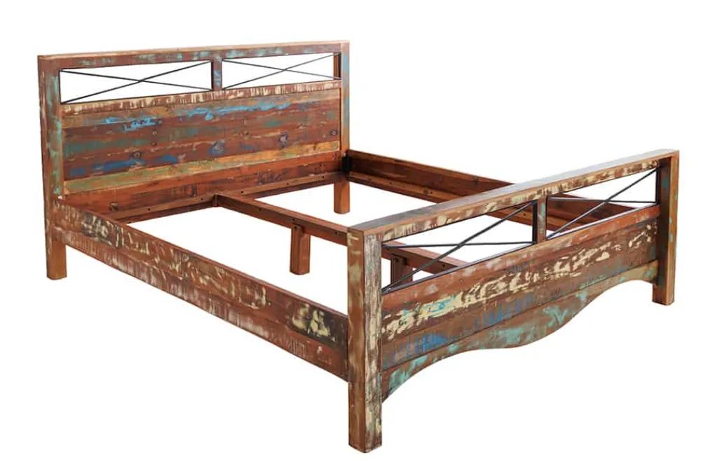Riess-Ambiente Mehr...|Industrial Loft > Einzigartiges Bett JAKARTA 185cm braun bunt aus recycelten Fischerbooten Massivholz