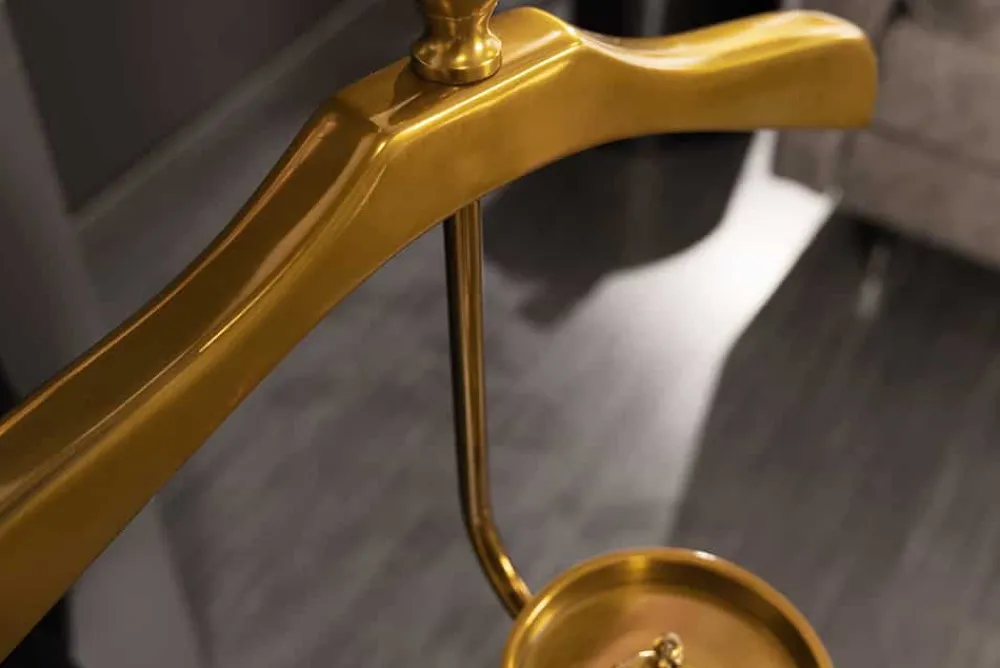 Riess-Ambiente Goldene Möbel|Garderoben > Eleganter Herrendiener VALET 128cm gold Aluminium Kleiderhaken Garderobenständer