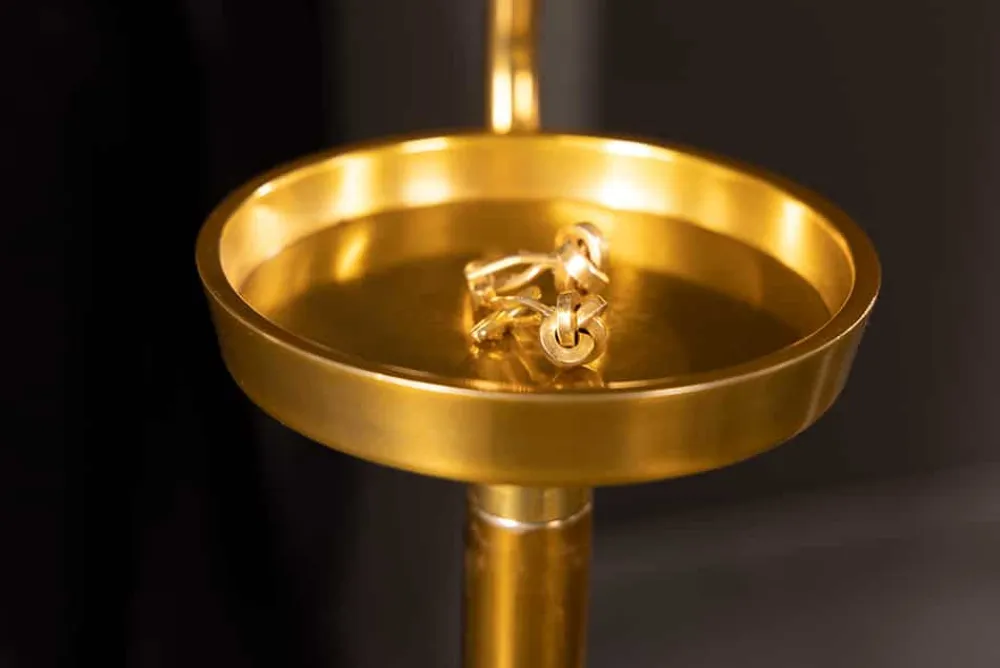 Riess-Ambiente Goldene Möbel|Garderoben > Eleganter Herrendiener VALET 128cm gold Aluminium Kleiderhaken Garderobenständer