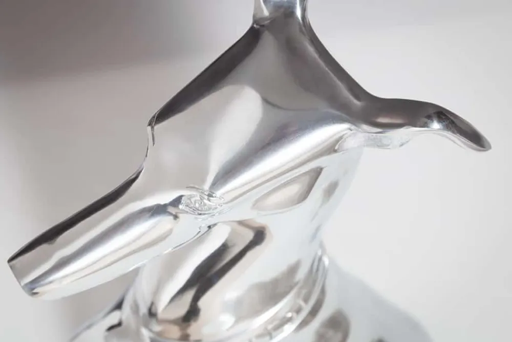 Riess-Ambiente Dekoration > Elegante Windhund Skulptur GREYHOUND 70cm Aluminium Design Figur