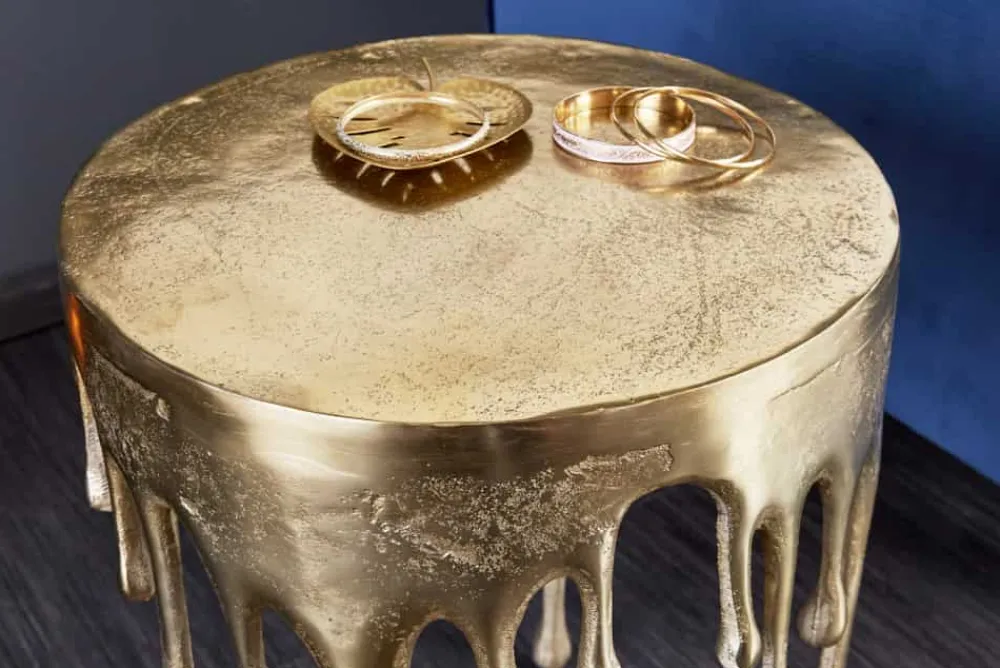 Riess-Ambiente Beistelltische|Goldene Möbel > Extravaganter Beistelltisch LIQUID LINE 50cm gold Tropfen-Design Metall Aluminium rund