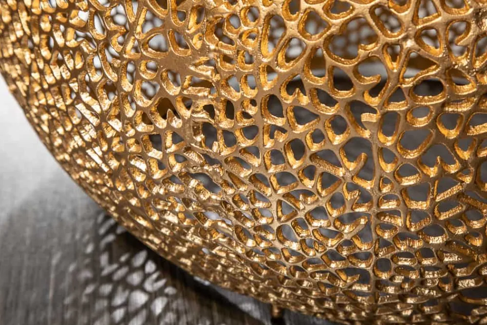 Riess-Ambiente Goldene Möbel|Couchtische & Truhen > Filigraner Couchtisch LEAF 80cm gold Metall handmade Blatt-Design