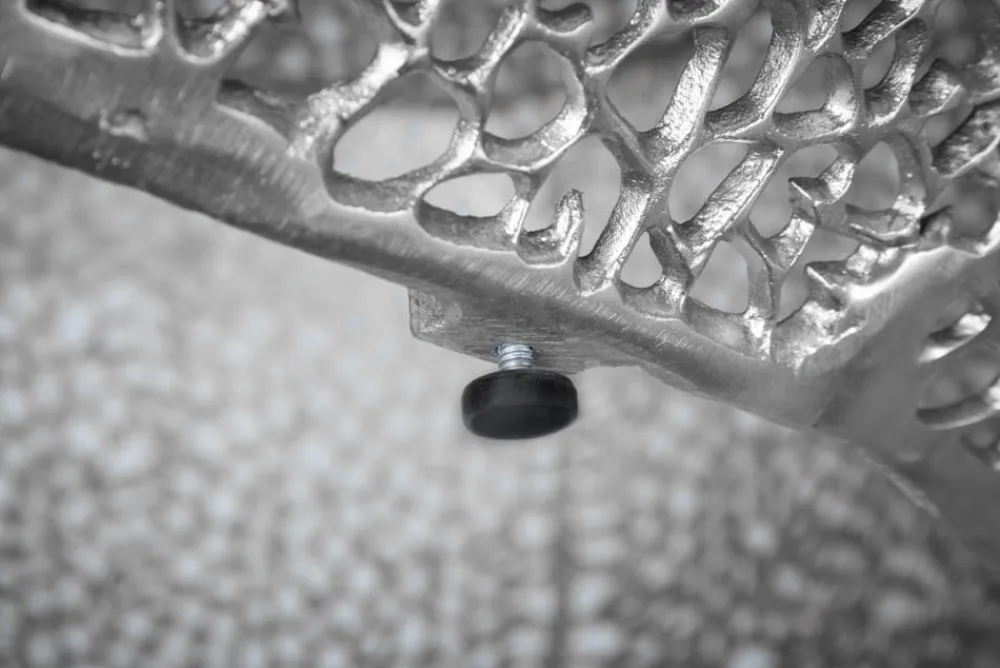 Riess-Ambiente Couchtische & Truhen > Filigraner Design Couchtisch ABSTRACT LEAF 80cm silber Handarbeit