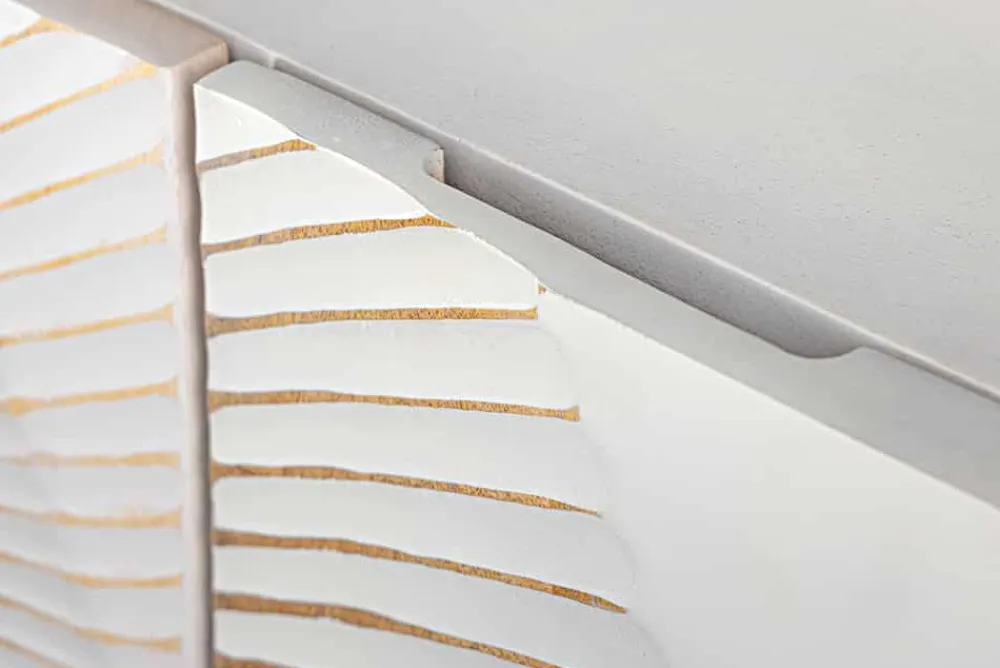 Riess-Ambiente Mehr...|Goldene Möbel > Handgearbeitetes Sideboard GOLDEN SUNSET 180cm weiß gold Mangoholz Metallbeine