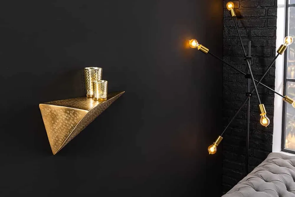 Riess-Ambiente Wandregale|Goldene Möbel > Handgefertigtes Wandregal PYRAMID 40cm gold antik Metall Hammerschlag Design