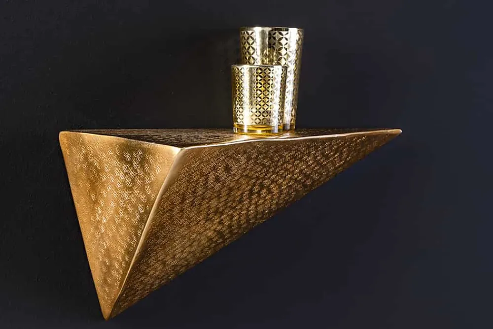 Riess-Ambiente Wandregale|Goldene Möbel > Handgefertigtes Wandregal PYRAMID 40cm gold antik Metall Hammerschlag Design