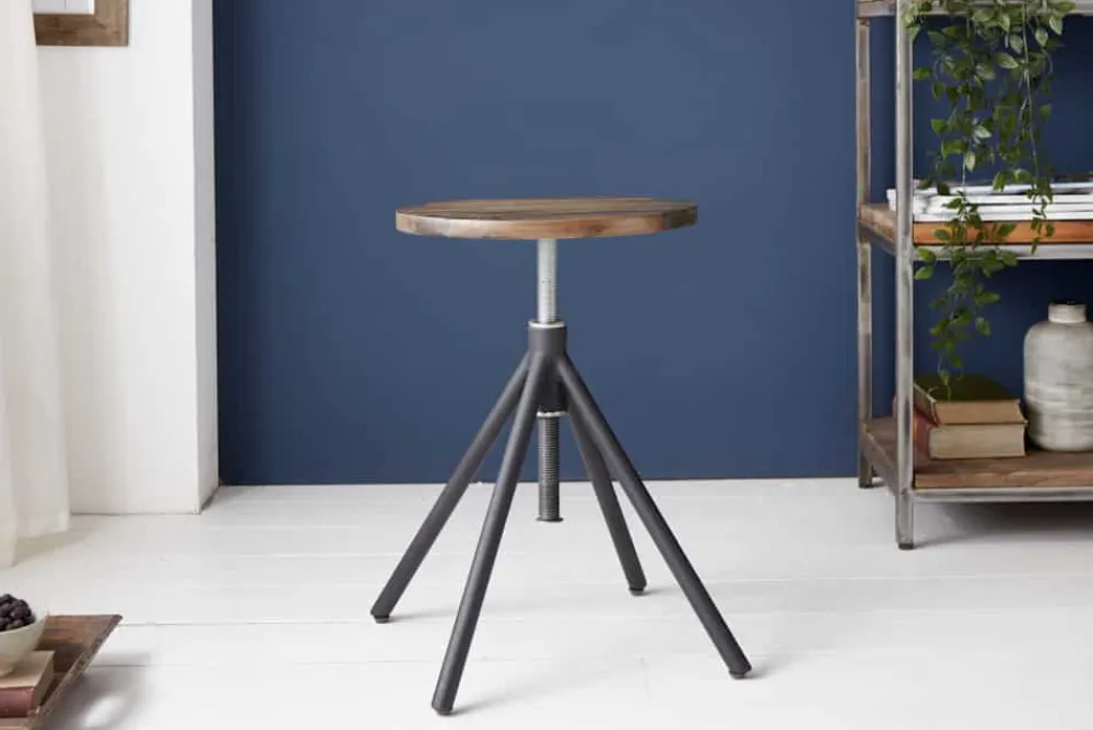 Riess-Ambiente Mehr...|Sitzhocker > Höhenverstellbarer Sitz Hocker FACTORY Akazie verwittert Industrial Design