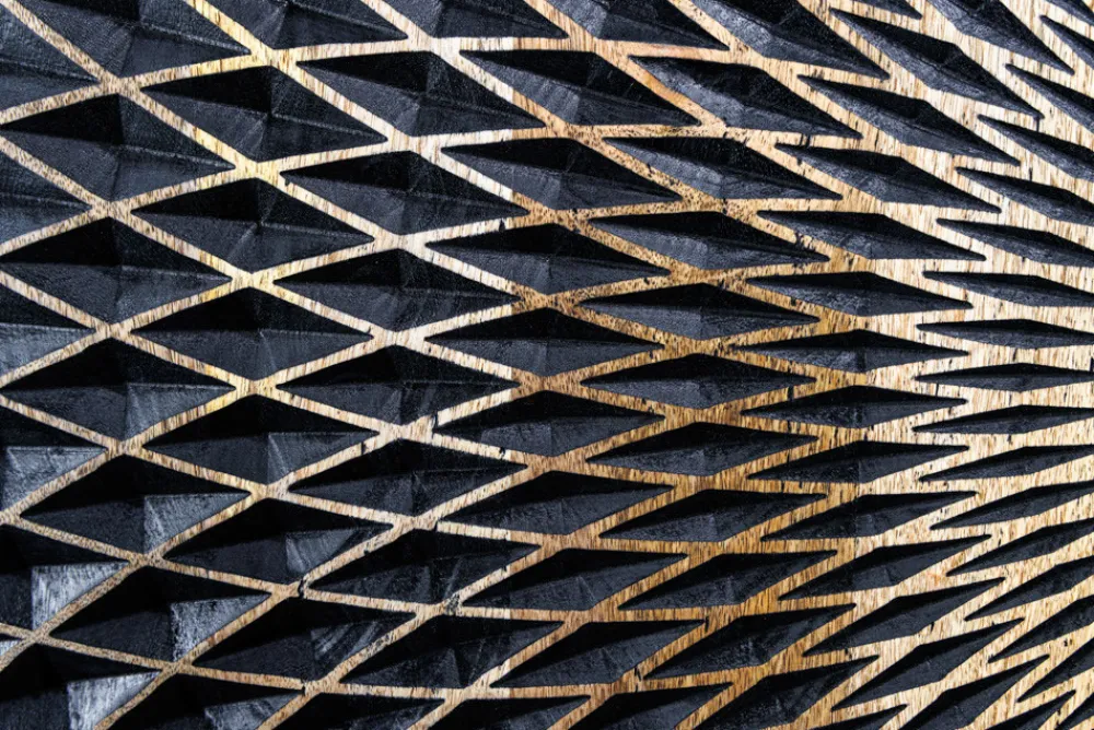 Riess-Ambiente Industrial Loft|Tv- & Lowboards > Hängendes TV-Board ILLUSION 160cm schwarz Mangoholz Massivholz mit 3D Schnitzereien gold