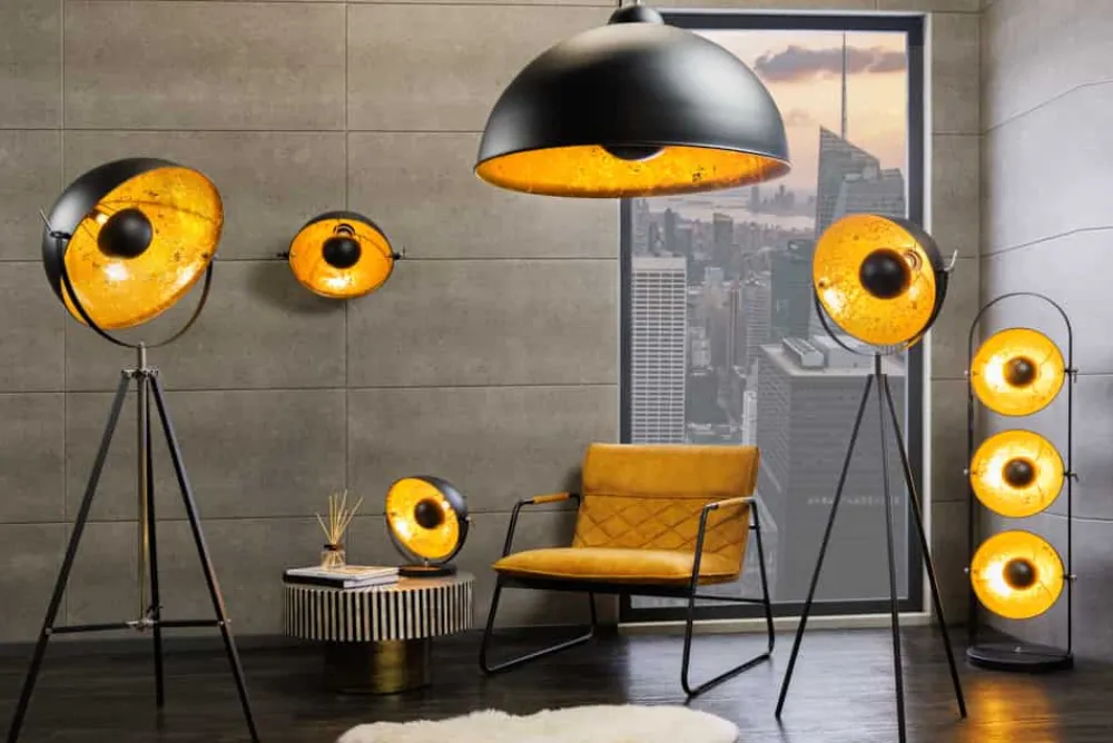 Riess-Ambiente Goldene Möbel|Industrial Loft > Industrial Stehlampe STUDIO 150cm schwarz Blattgold-Optik neigbarer Schirm