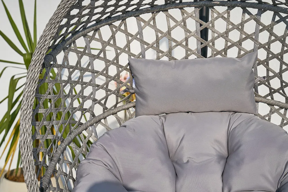 Riess-Ambiente Haus & Garten|Skandinavisch > In- und Outdoor Hängesessel VOGUE hellgrau Hängestuhl inkl. Kissen wetterfest