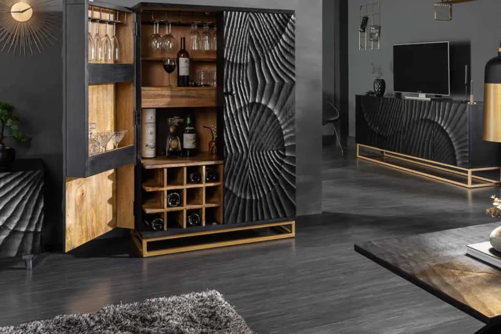 Riess-Ambiente Mehr...|Goldene Möbel > Massiver Barschrank SCORPION 141cm schwarz Mangoholz mit 3D Schnitzereien