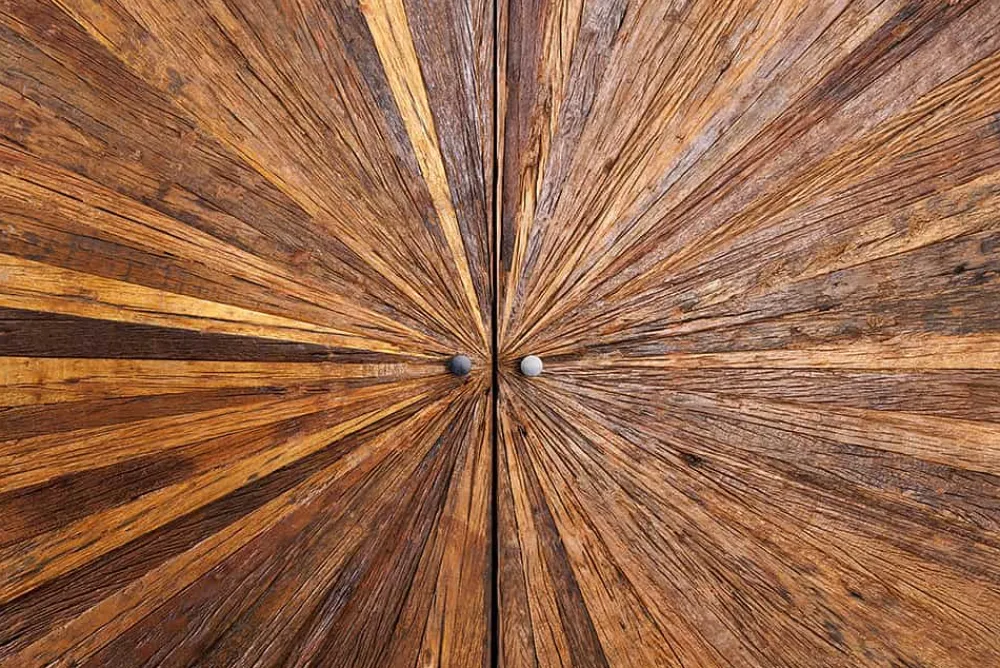 Riess-Ambiente Mehr...|Massivholzschränke > Massives Highboard BARRACUDA 120cm braun Mangoholz mit Teakholz-Front schwarz Metall