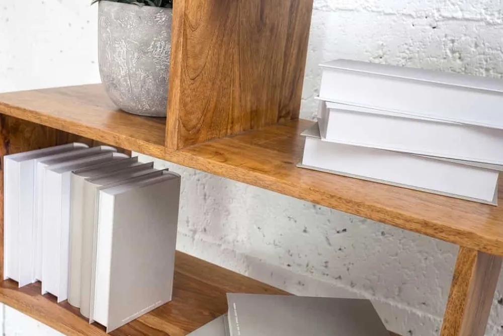 Riess-Ambiente Mehr...|Wandregale > Massives Regal MAKASSAR XL 150cm braun Mangoholz honey finish Bücherregal