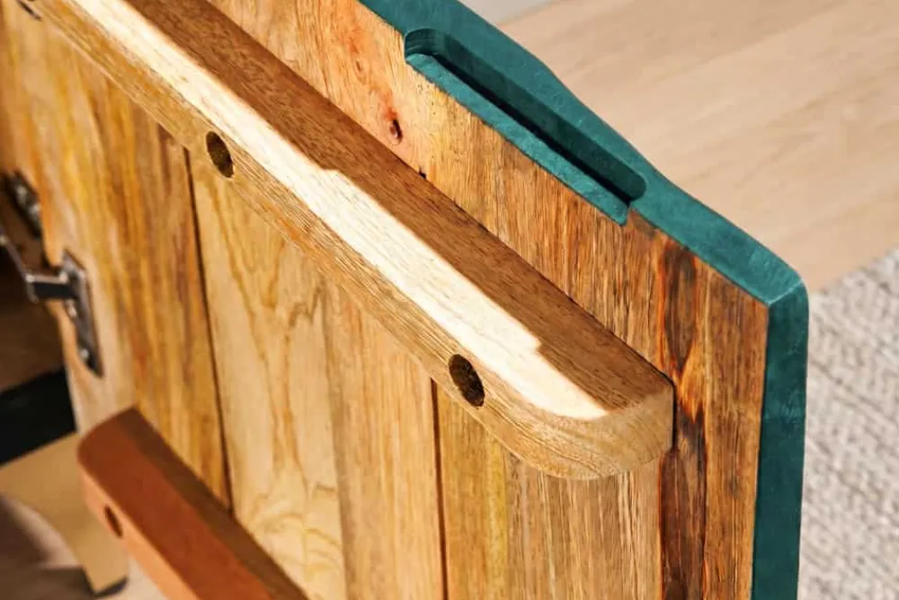 Riess-Ambiente Mehr...|Massivholzschränke > Massives TV-Lowboard GOLDEN SUNSET 180cm türkis 3D-Schnitzereien gold Mangoholz Metall