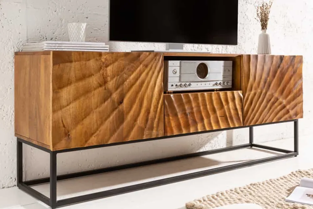 Riess-Ambiente Mehr...|Industrial Loft > Massives TV-Lowboard SCORPION 160cm Mangoholz aufwendige 3D Schnitzereien