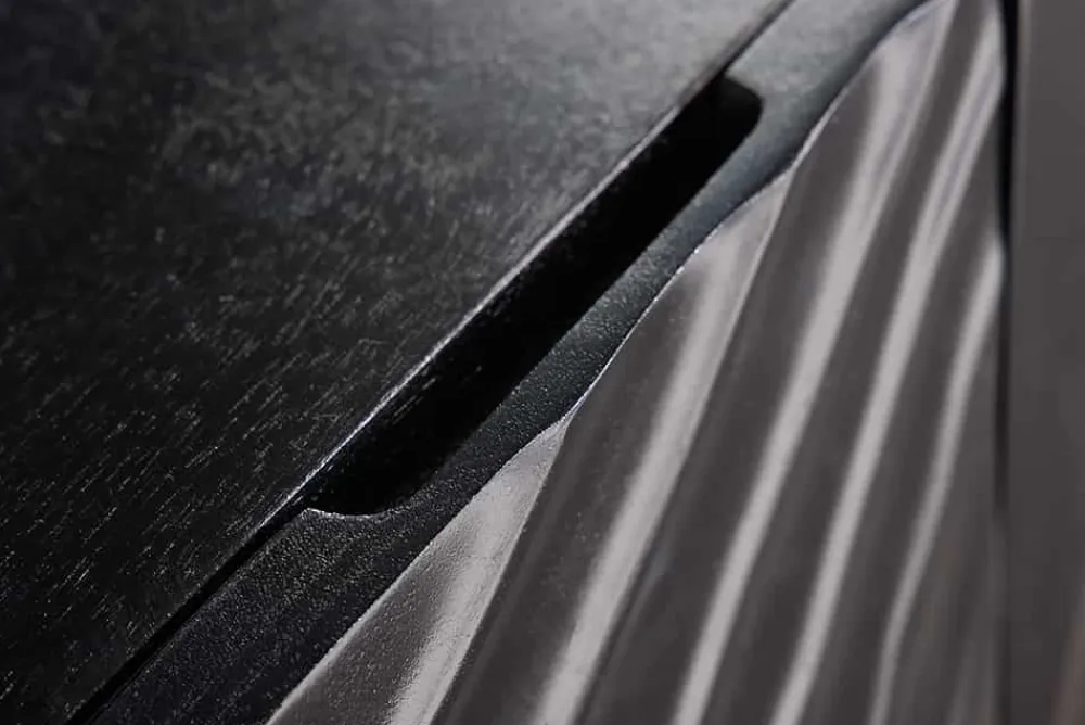Riess-Ambiente Mehr...|Massivholzschränke > Massives TV-Lowboard SCORPION 200cm schwarz hängend Mangoholz 3D-Design