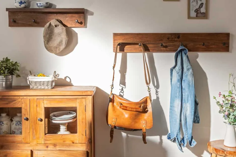 Riess-Ambiente Mehr...|Mehr... > Massive Wandgarderobe HEMINGWAY 60cm natur recyceltes Teakholz mit Ablage