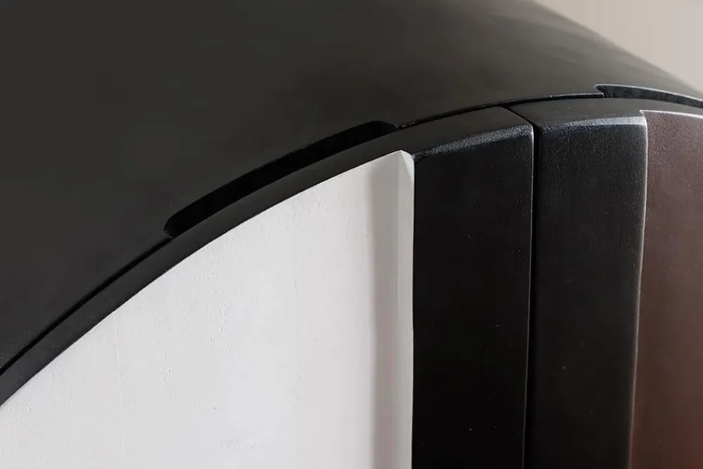 Riess-Ambiente Mehr...|Massivholzschränke > Massivholz Highboard VOODOO 120cm braun weiß schwarz Mangoholz mit 3D Schnitzereien oval Metallgestell