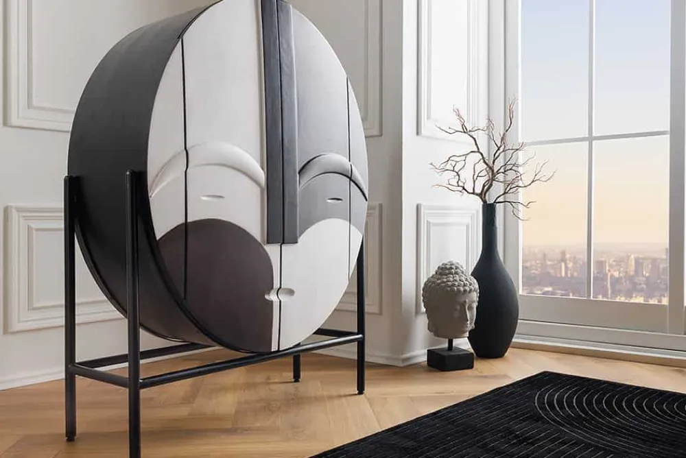 Riess-Ambiente Mehr...|Massivholzschränke > Massivholz Highboard VOODOO 120cm braun weiß schwarz Mangoholz mit 3D Schnitzereien oval Metallgestell