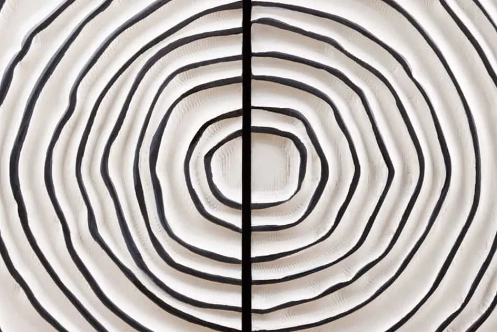 Riess-Ambiente Mehr...|Massivholzschränke > Massivholz Highboard ZEN CIRCLES 120cm weiß schwarz Mangoholz 3D-Design Metall gold