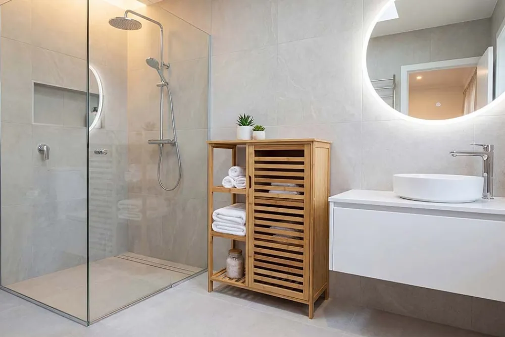 Riess-Ambiente Mehr...|Massivholzregale > Massivholz Regal ZEN-BO 90cm natur Bambus mit Lamellentür