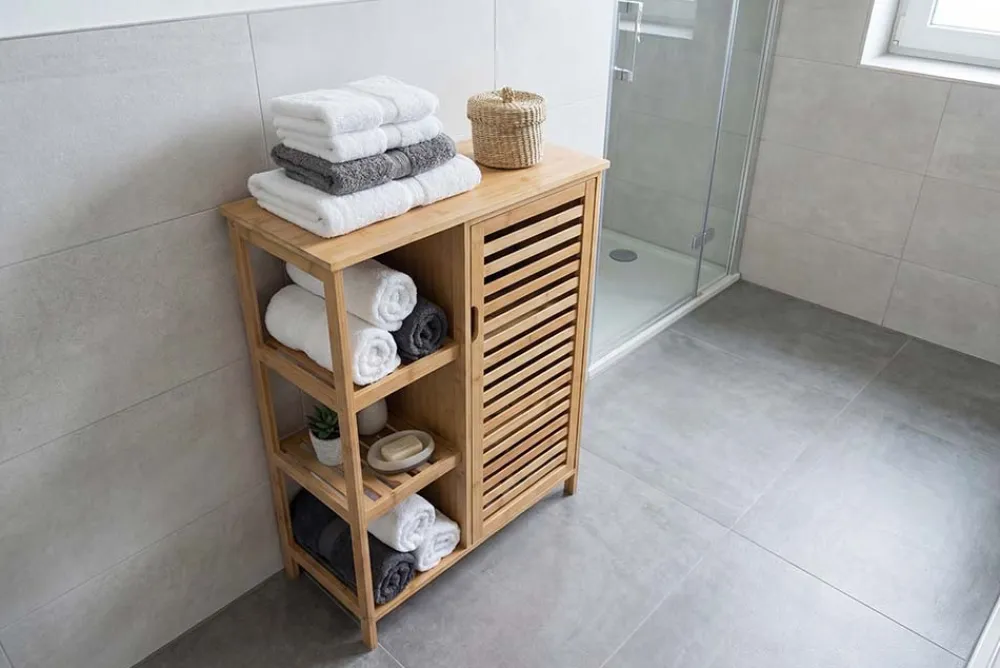 Riess-Ambiente Mehr...|Massivholzregale > Massivholz Regal ZEN-BO 90cm natur Bambus mit Lamellentür