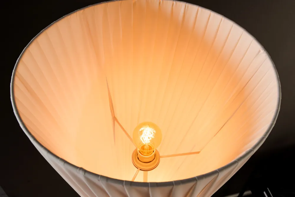 Riess-Ambiente Stehleuchten > Moderne Design Stehlampe PARIS X 180cm weiß Stehleuchte