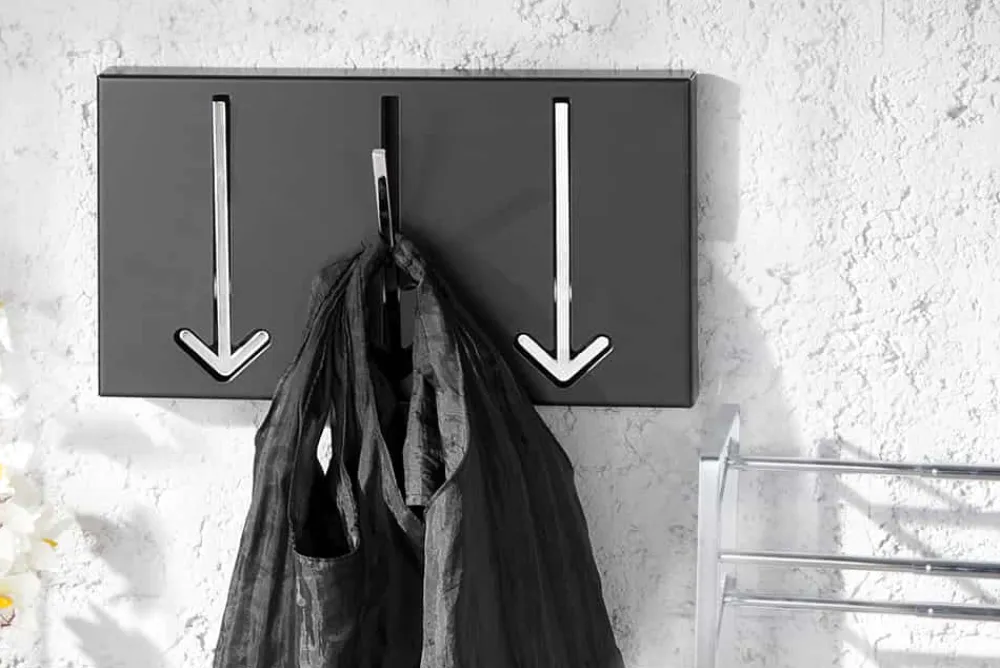Riess-Ambiente Garderoben > Moderne Design Wandgarderobe ARROW 30cm schwarz mit 3 Haken